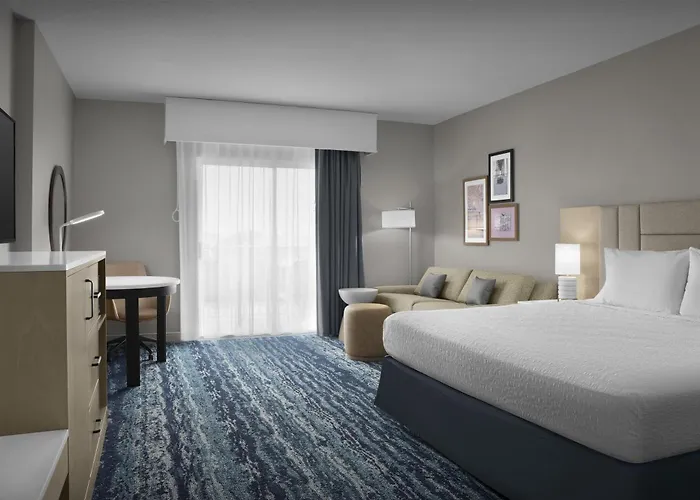 Hotel Hampton & Ocean Bayfront-convention Center 3*