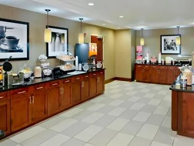 Hotel Hampton & Ocean Bayfront-convention Center