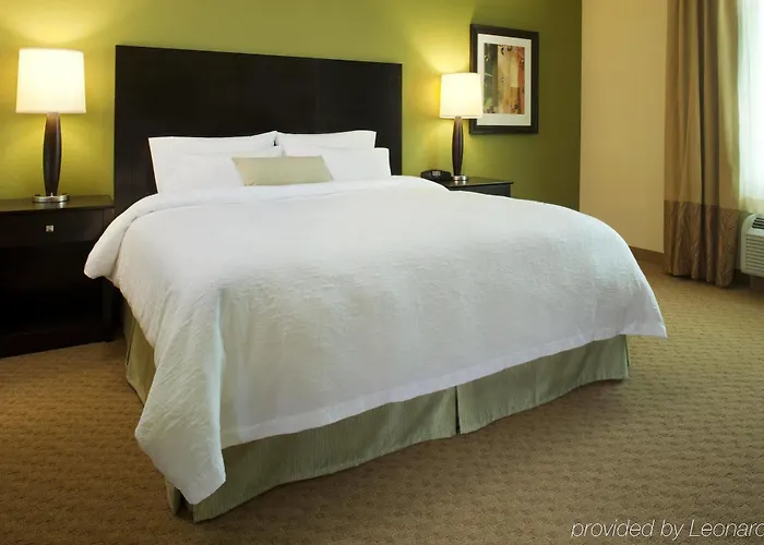 Hampton & Ocean Bayfront-convention Center 3*